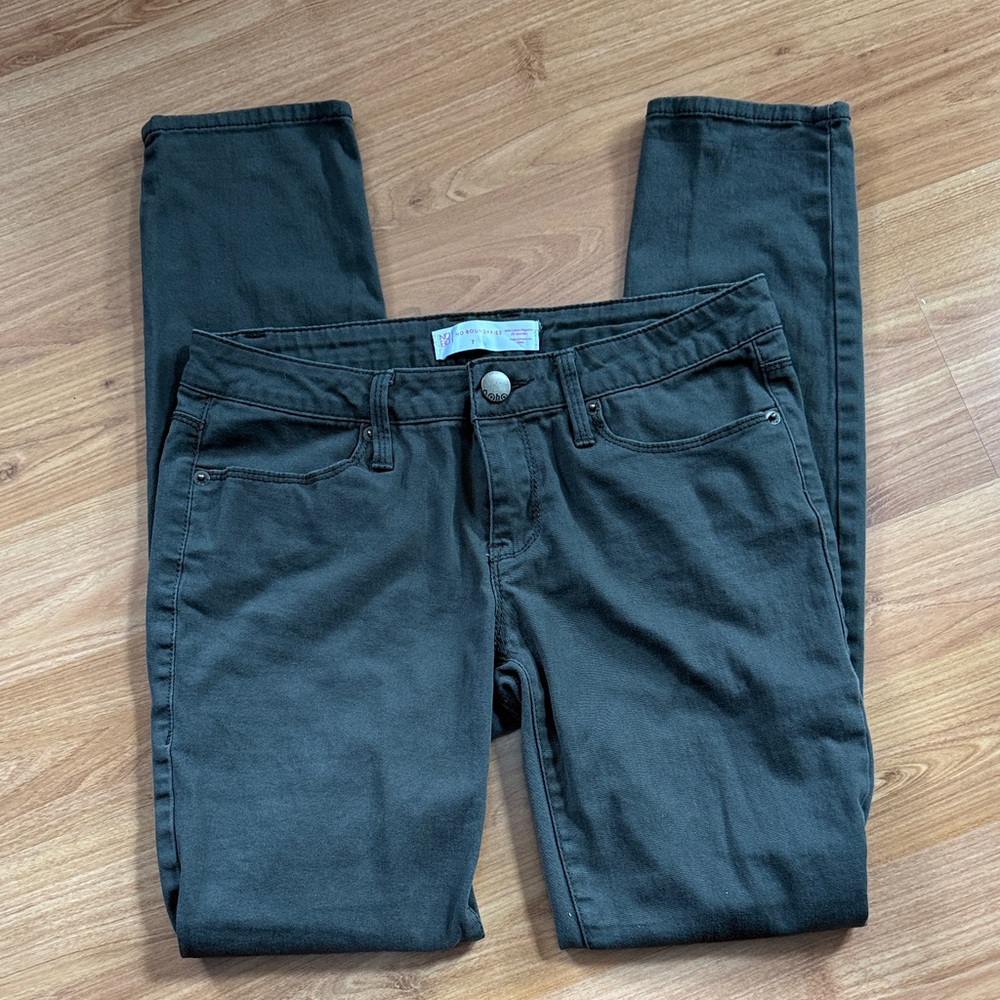 No Boundaries Women's Army Green Skinny Jeans
